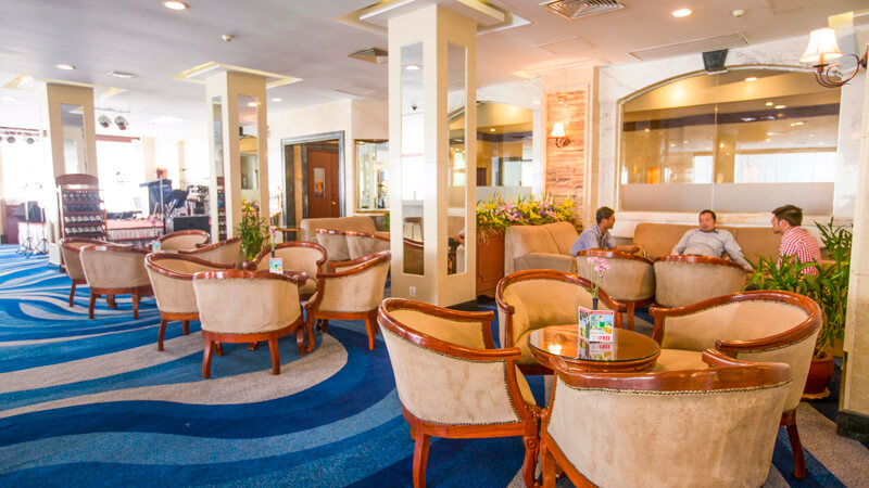 Zenith-Lounge-02