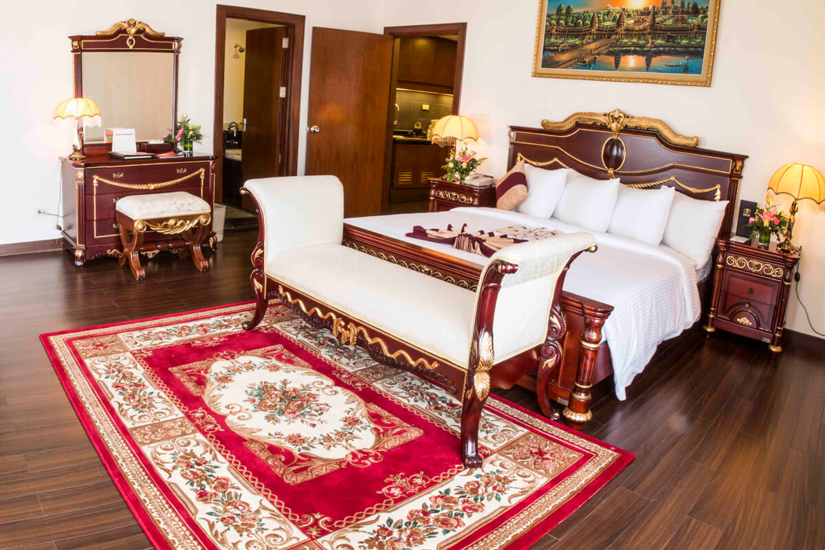 Monivong-Suite-02